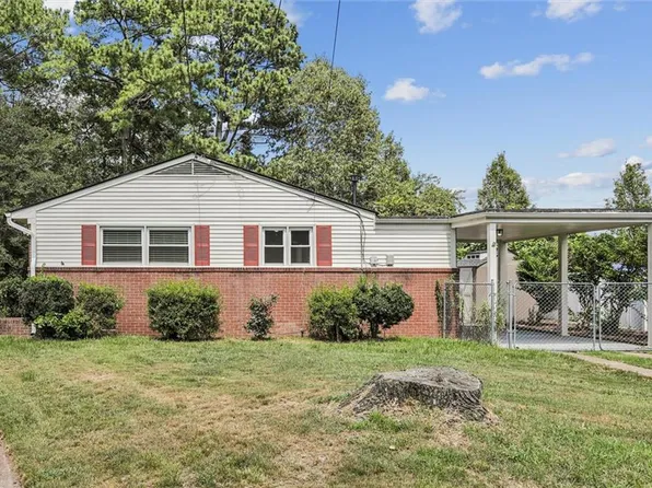 46 Oxford Rd, Newport News, VA 23606