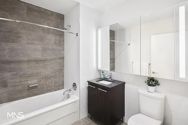 Rented by MNS Marketing | media 3