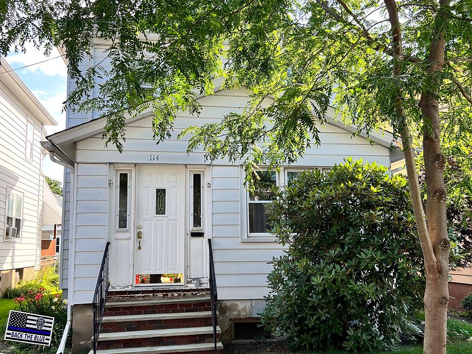 1st image of 114 E Vaughn St