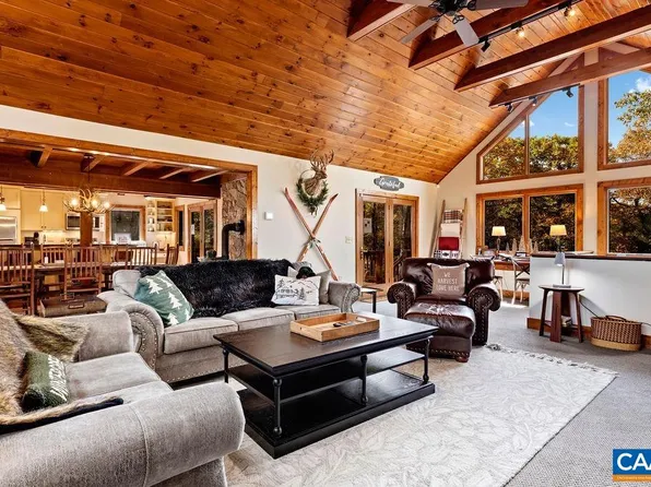 462 E Catoctin Dr, Wintergreen Resort, VA 22967