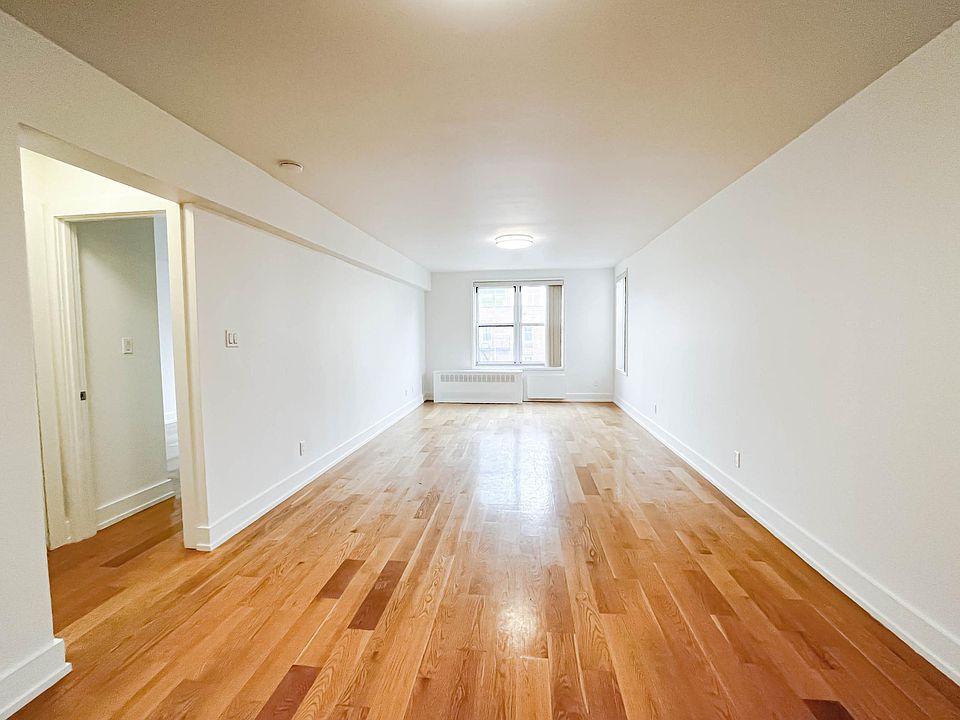 1st image of 14220 Franklin Ave APT 7K