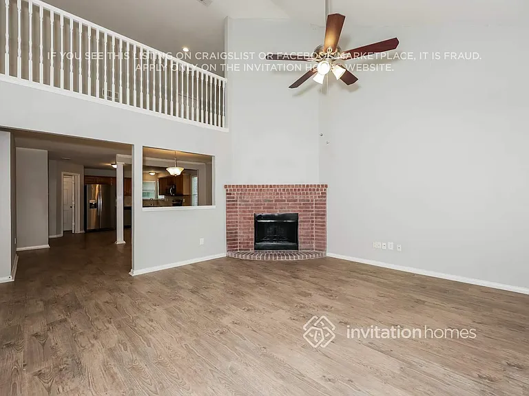 823 Yellowstone Dr — Photo 6