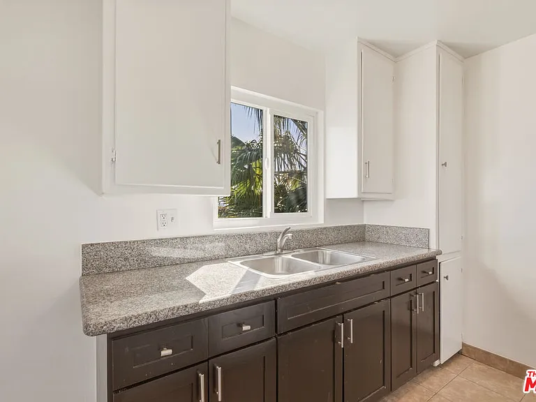 5117 Crenshaw Blvd #7 — Photo 10