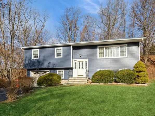 3 Hague Court, Nanuet, NY 10954