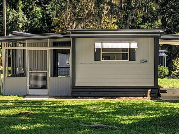 4th image of 10307 Cypress Cove Ln