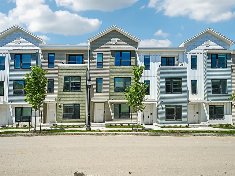 The Truette Townhomes — Photo 2