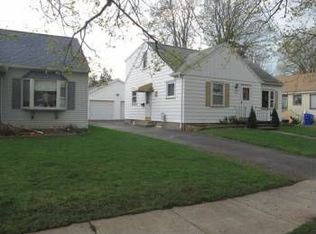 37 Lyndale Dr, Rochester, NY 14624