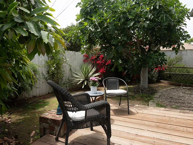 6125 S Kings Rd #1 — Photo 9