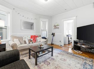 225 L St #1, Boston, MA 02127