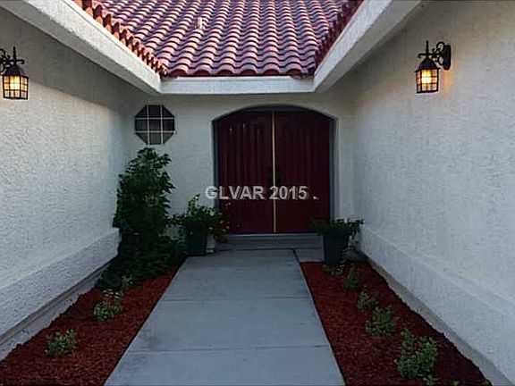 3rd image of 3701 Briarglen Ln