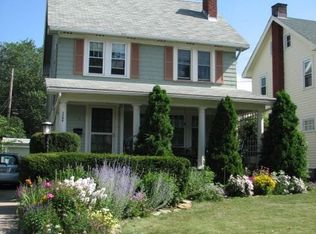 3289 Kildare Rd, Cleveland Heights, OH 44118