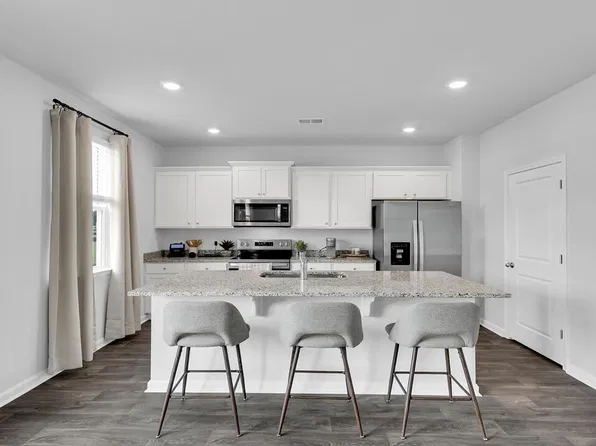 128 Serrano St, North Charleston, SC 29420