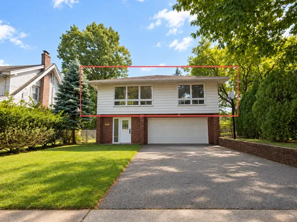 11 Brook Ter, Leonia, NJ 07605