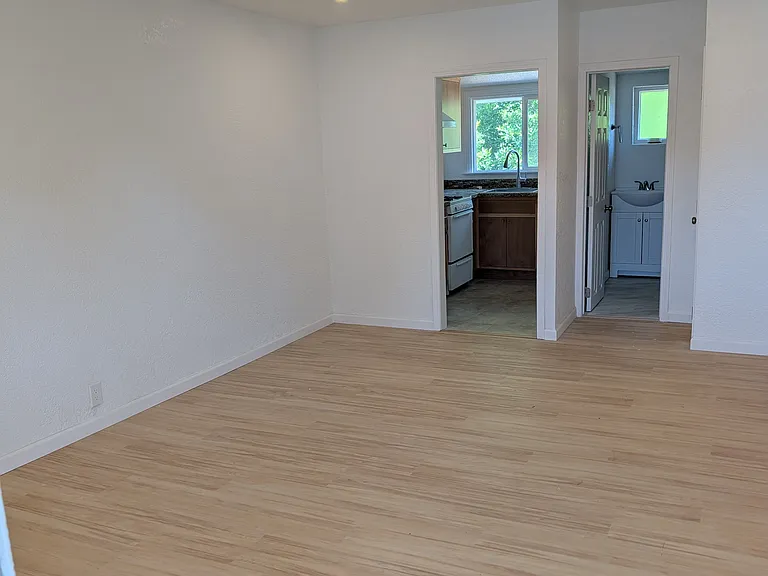 2735 Soquel Ave #6 — Photo 15