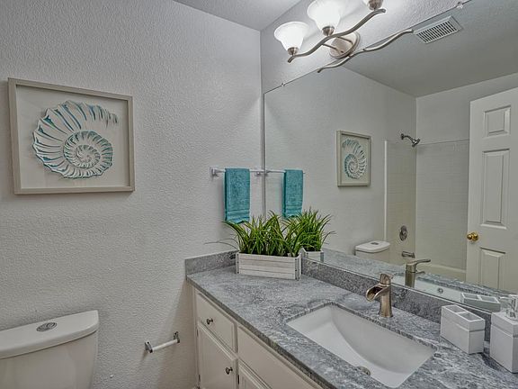 5th image of 1061 Summerain Ct