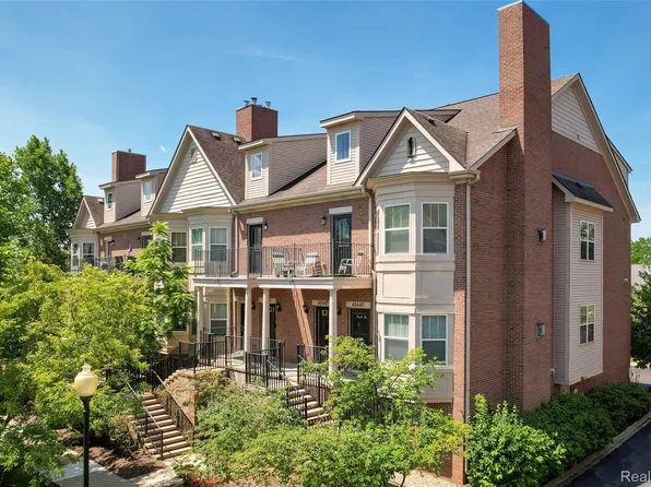 41643 Tera Ln, Novi, MI 48375