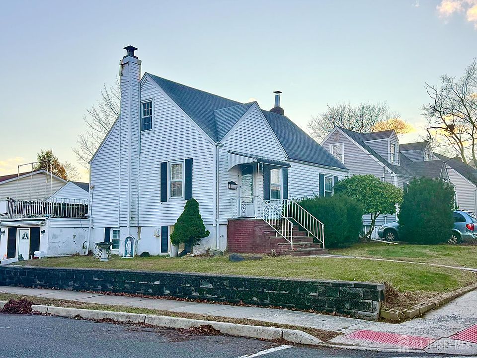 1st image of 58 Cleremont Ave