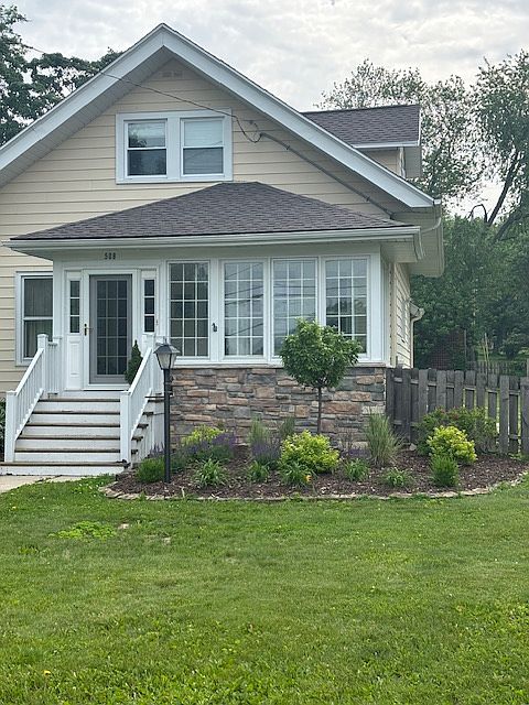 Landscape Bed/Front of Home