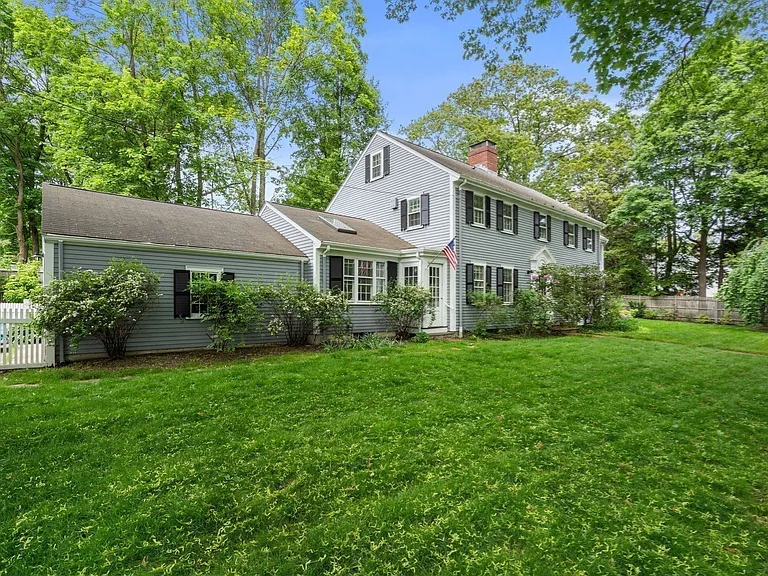 205 Brattle St — Photo 40