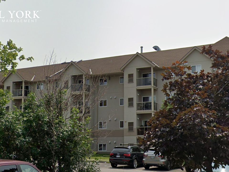 2nd image of 3000 Sandwich St #3