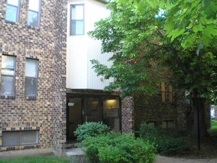1st image of 2037 Country Club Dr APT 5-11A