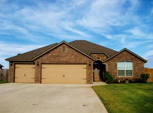 11021 NE Kylnn Creek Rd, Elgin, OK 73538