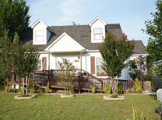 1210 N Wolfe Ln, Ada, OK 74820
