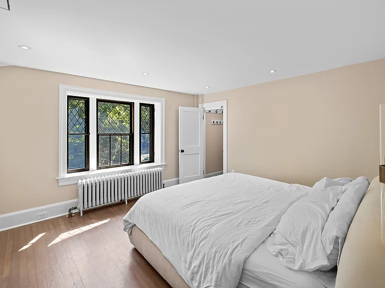 2329 Porter St NW — Photo 27