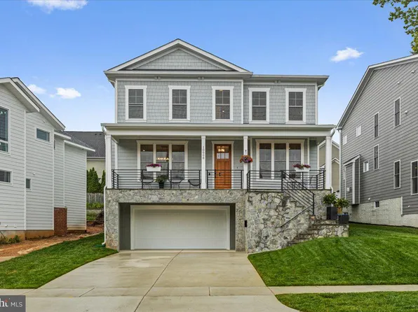 10008 Fleming Ave, Bethesda, MD 20814
