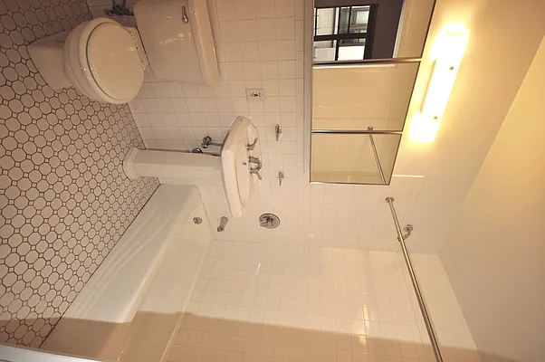 Rented by Corcoran | media 21