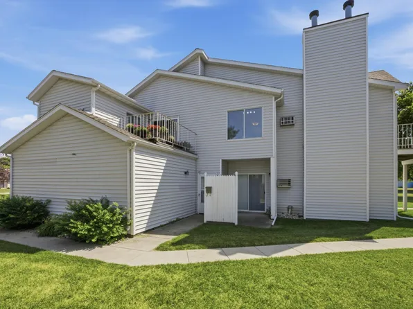2807 32nd St S, Moorhead, MN 56560