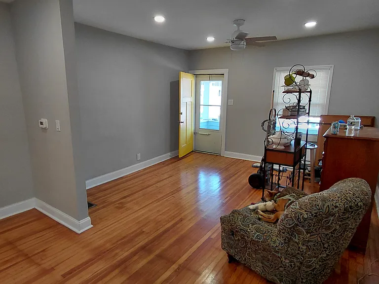 6215 Blaine Ave — Photo 4
