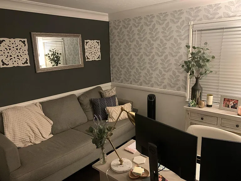 Secondary bedroom