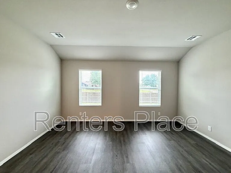 3704 S 146th Ave E — Photo 6