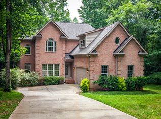 7504 Walnut Crest Dr, Waxhaw, NC 28173