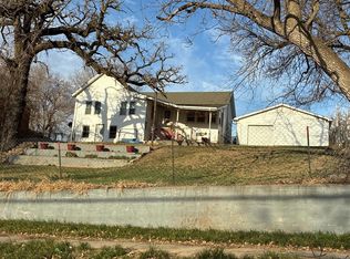 516 S 1st St, Plattsmouth, NE 68048