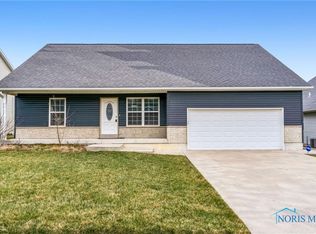 234 Thimbleberry Dr, Findlay, OH 45840