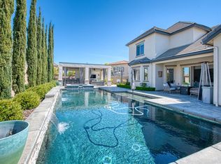 11870 N Ridgeway Dr, Fresno, CA 93730