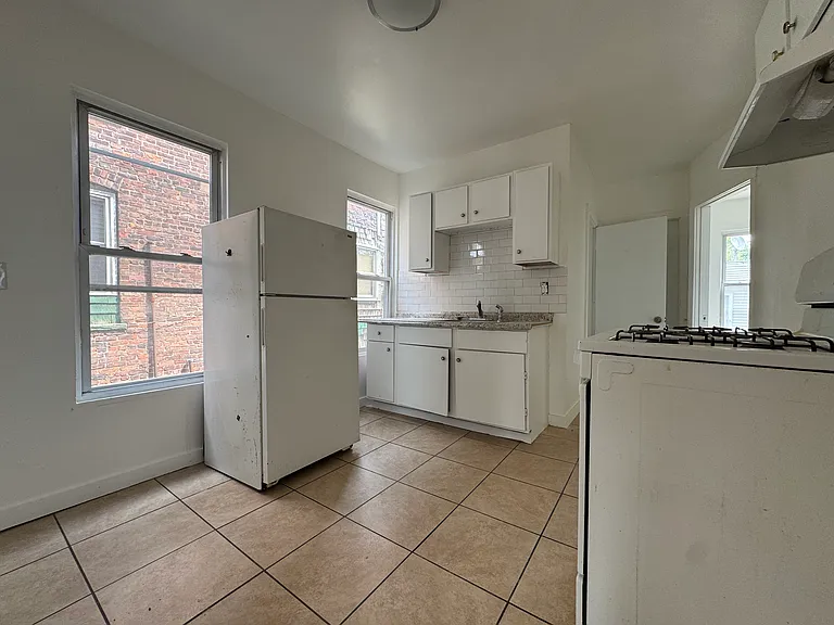 73 Main St #1A — Photo 5