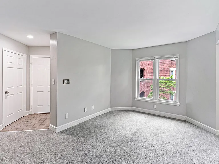 Station House Apartments — Photo 31
