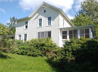 5798 Seneca Point Rd, Naples, NY 14512