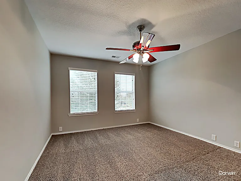 1002 Honeysuckle Vine Dr — Photo 12