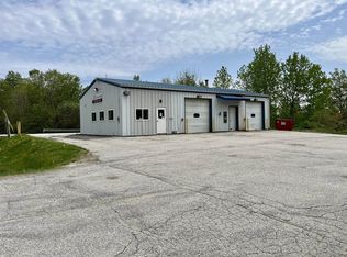 514 S Main St, Winterport, ME 04496