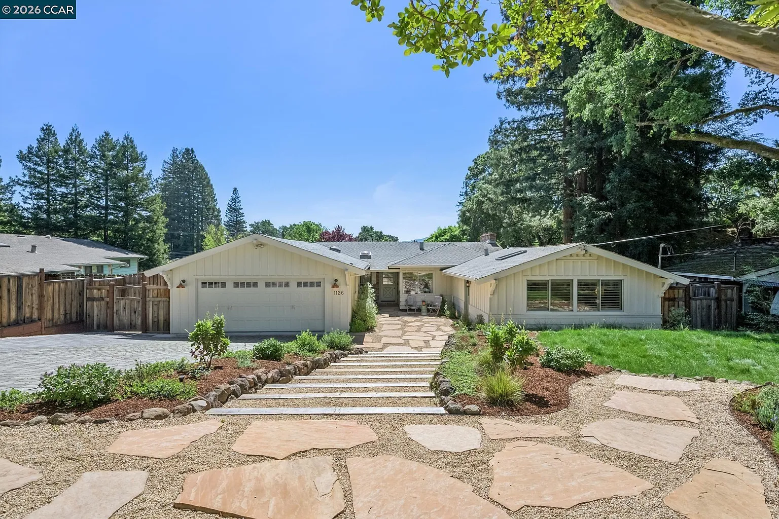 1126 Hidalgo Ct photo 1