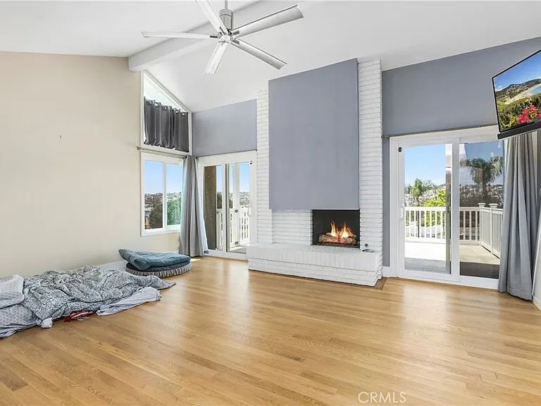 22931 Calle Azorin — Photo 13