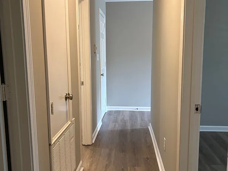 6877 Briarwood Dr — Photo 18