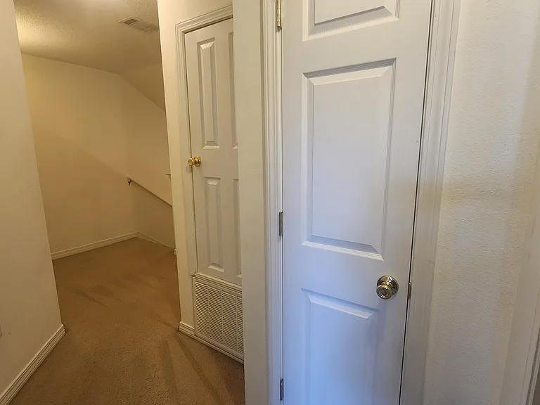 2170 Tom St — Photo 11