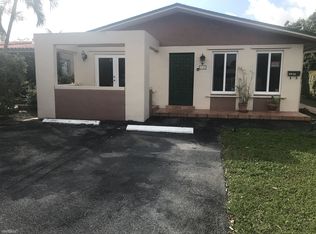 8946 SW 27th St, Miami, FL 33165