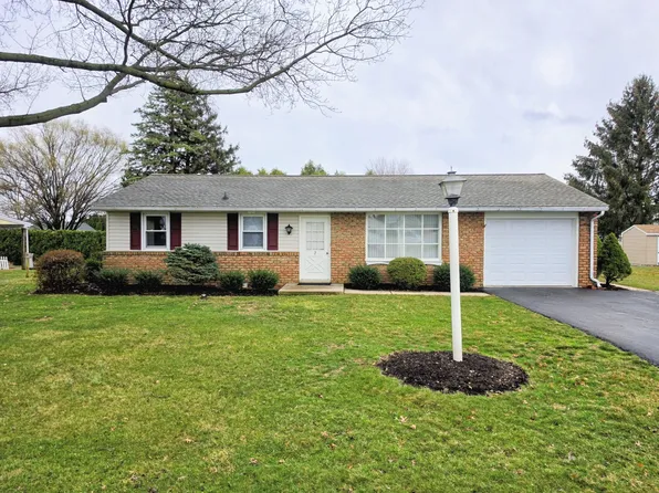 2 Colonial Ave, Myerstown, PA 17067
