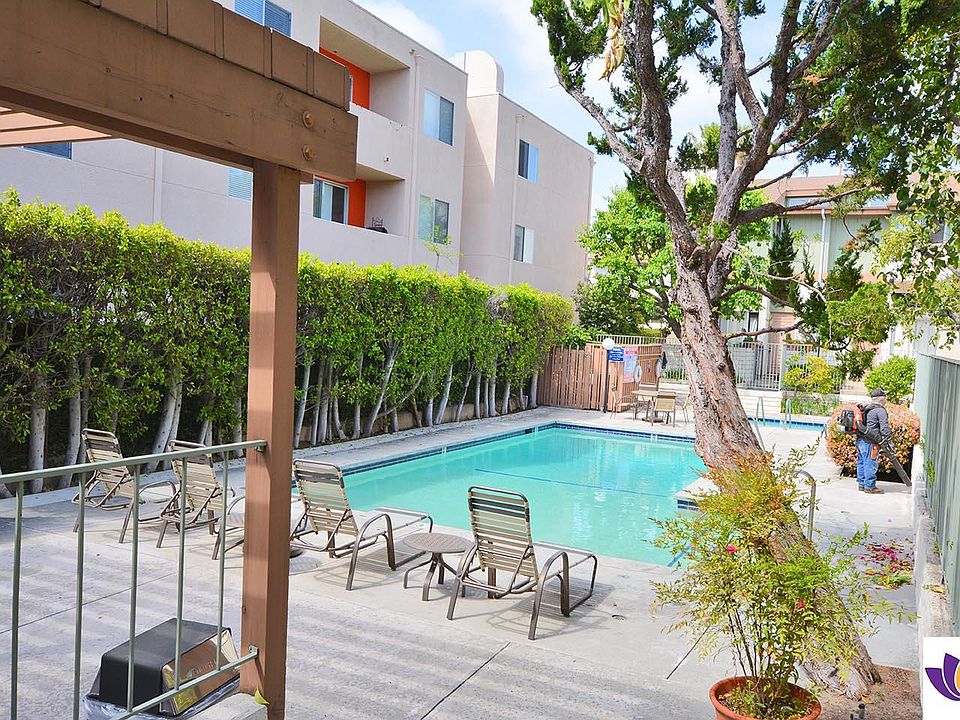 1st image of 12334 Chandler Blvd Unit D